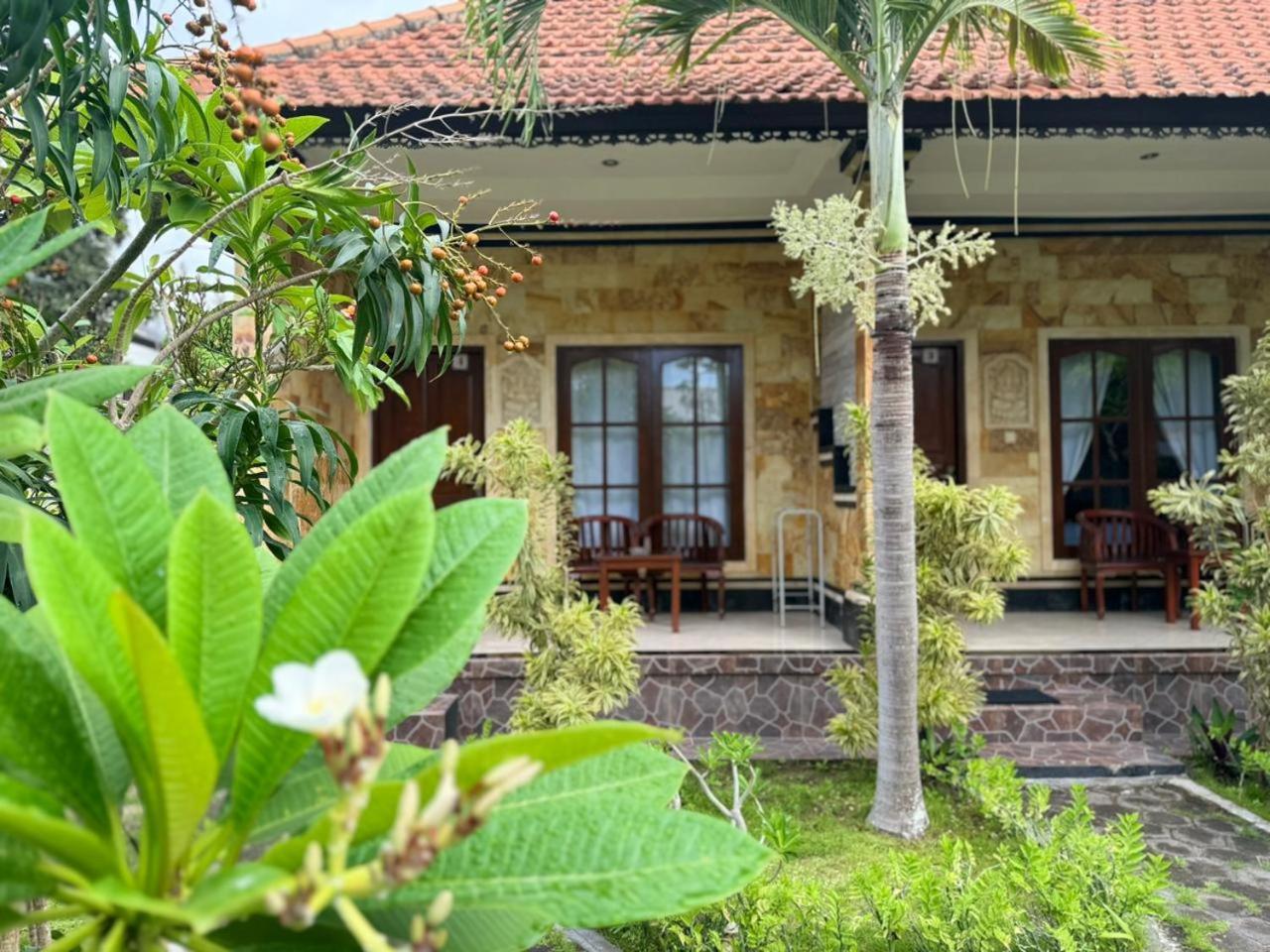 Tiki Bar And More Nusa Lembongan  Luaran gambar