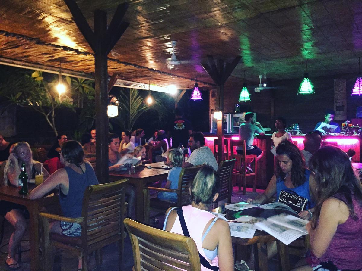 Tiki Bar And More Nusa Lembongan  Luaran gambar