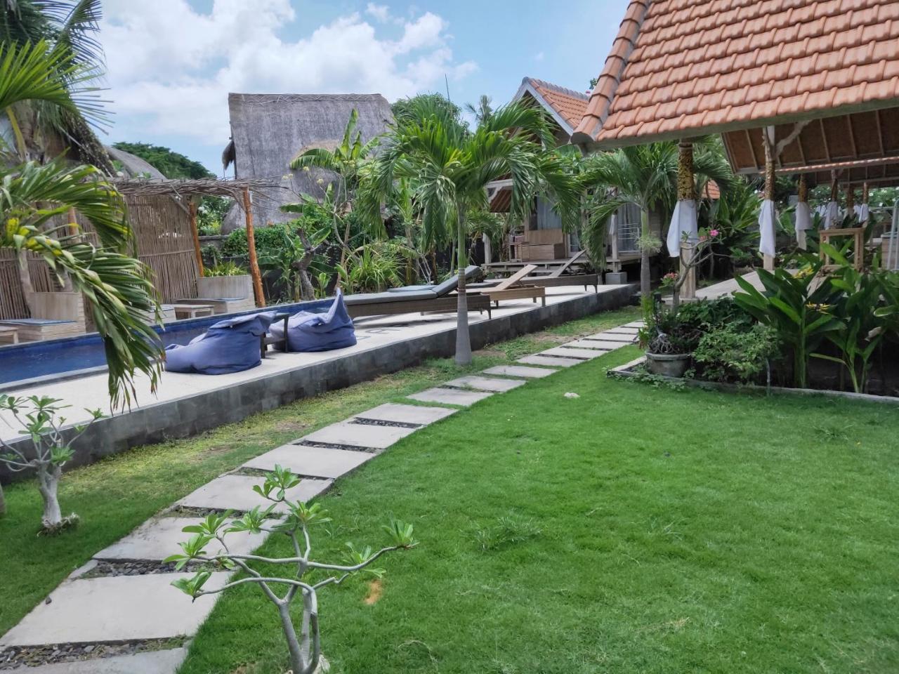 Tiki Bar And More Nusa Lembongan  Luaran gambar