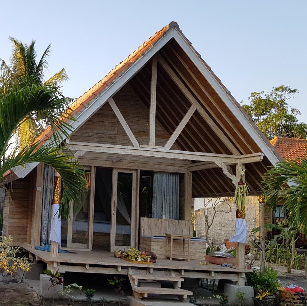 Tiki Bar And More Nusa Lembongan  Luaran gambar